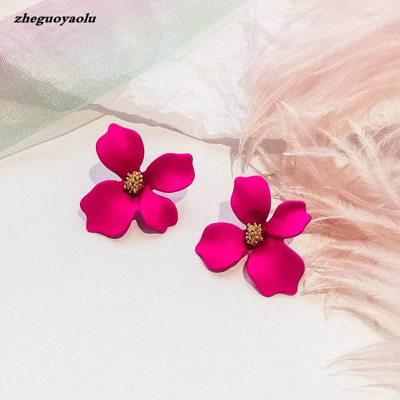 Fuchsia Flower Shape Earring Stud for Women Metal Flower Fuchsia Painting Post Earrings Summer Vacation Women Party Jewelry