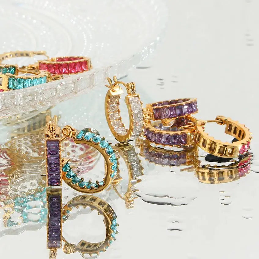 Creative Design Summer Colorful Blingbling Crystal Paved Hoop Earrings Red Pink Purple Blue Clear Earrings for Women