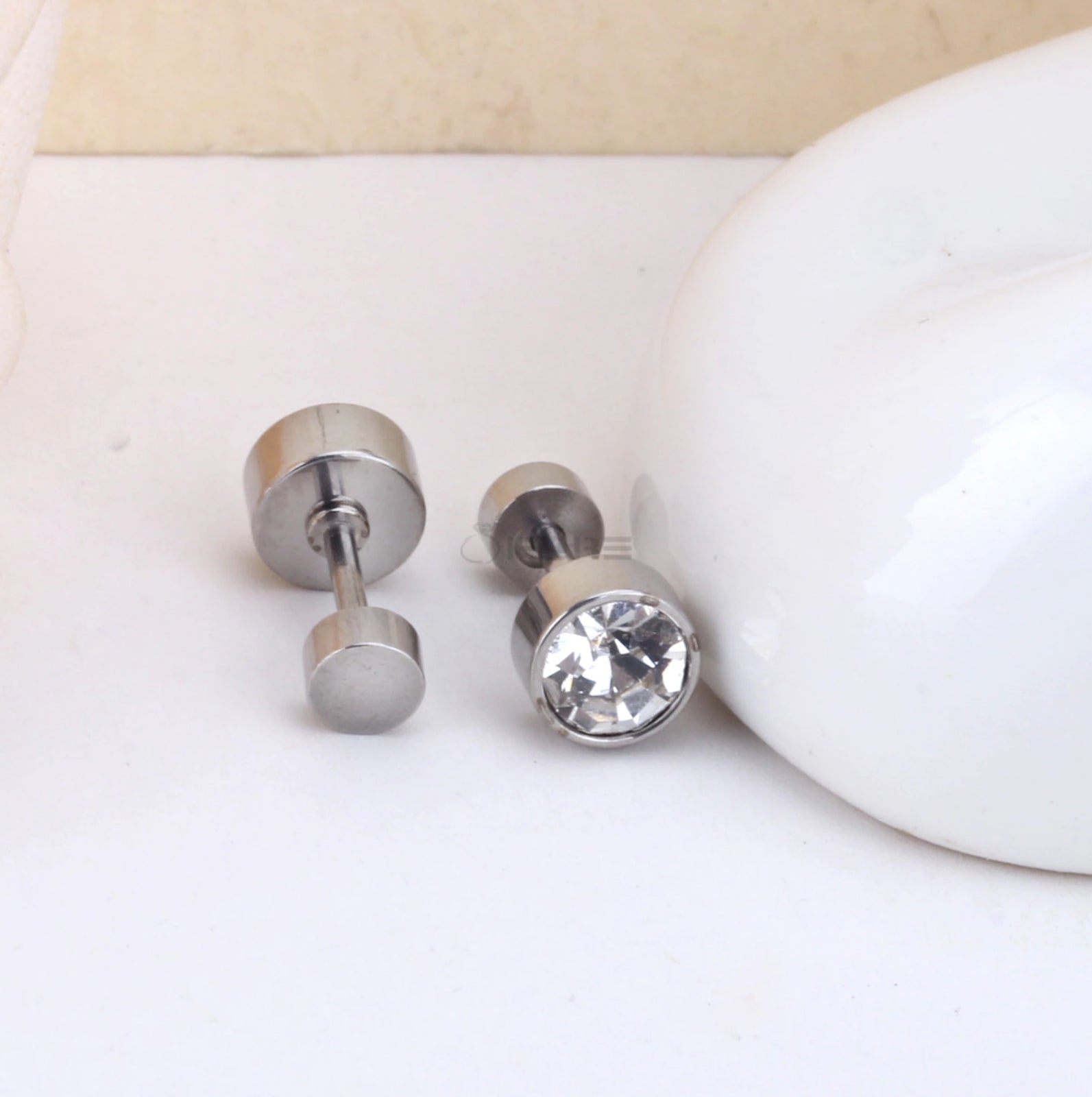 Attractive Small Tiny round 3MM CZ Crystal Silver Ear Studs Earrings Jewellery